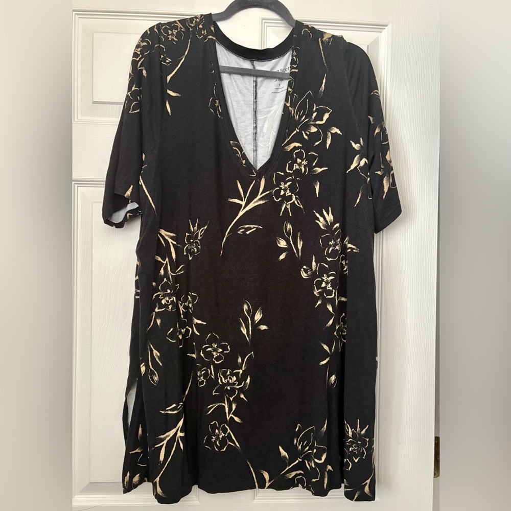 Torrid black & gold favorite super soft tunic navy size 4X